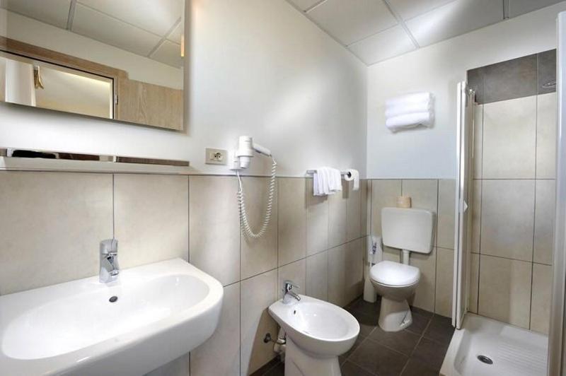 Hotel Piccari Nuova Gestione Rimini Dış mekan fotoğraf