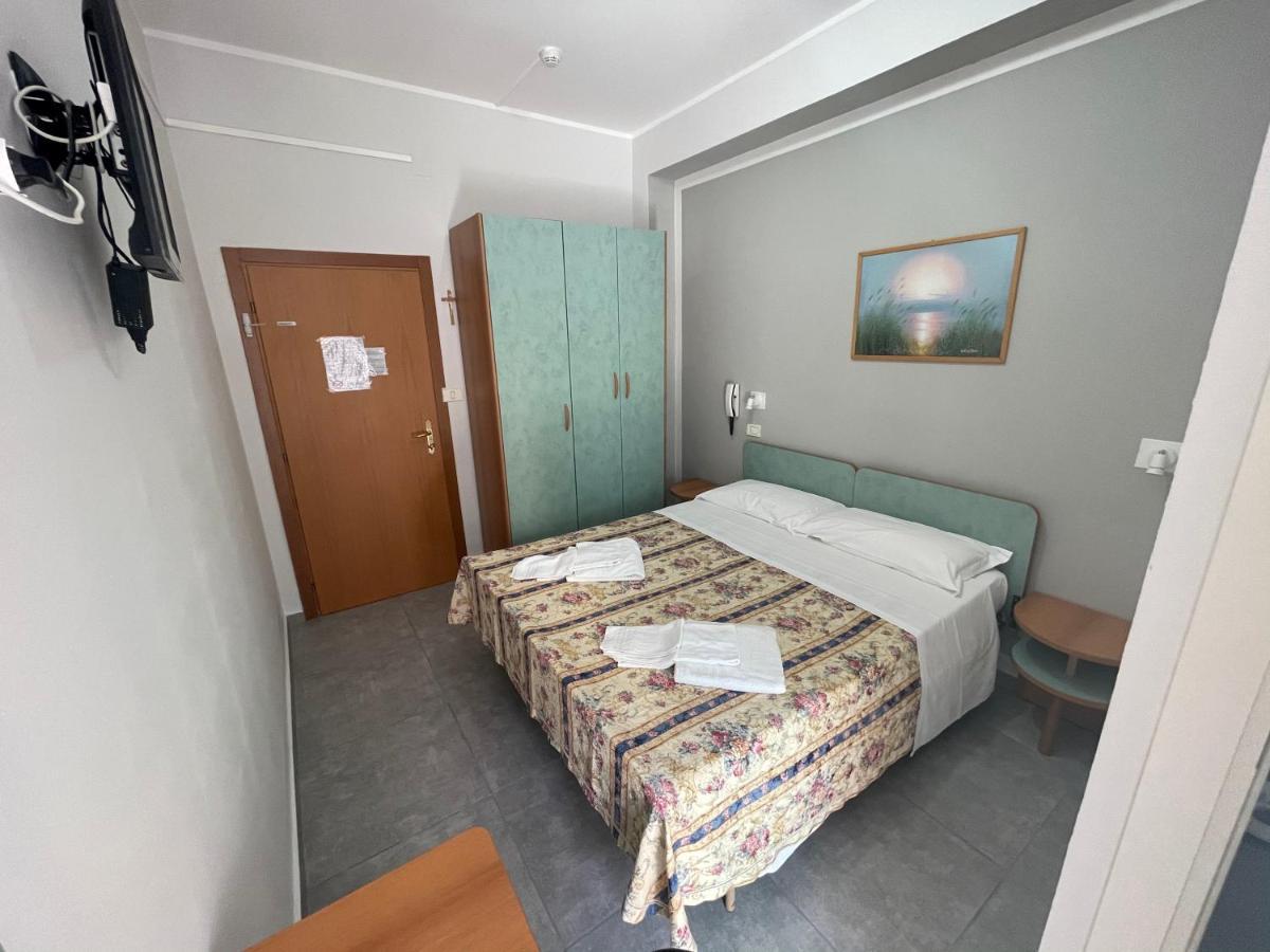 Hotel Piccari Nuova Gestione Rimini Dış mekan fotoğraf