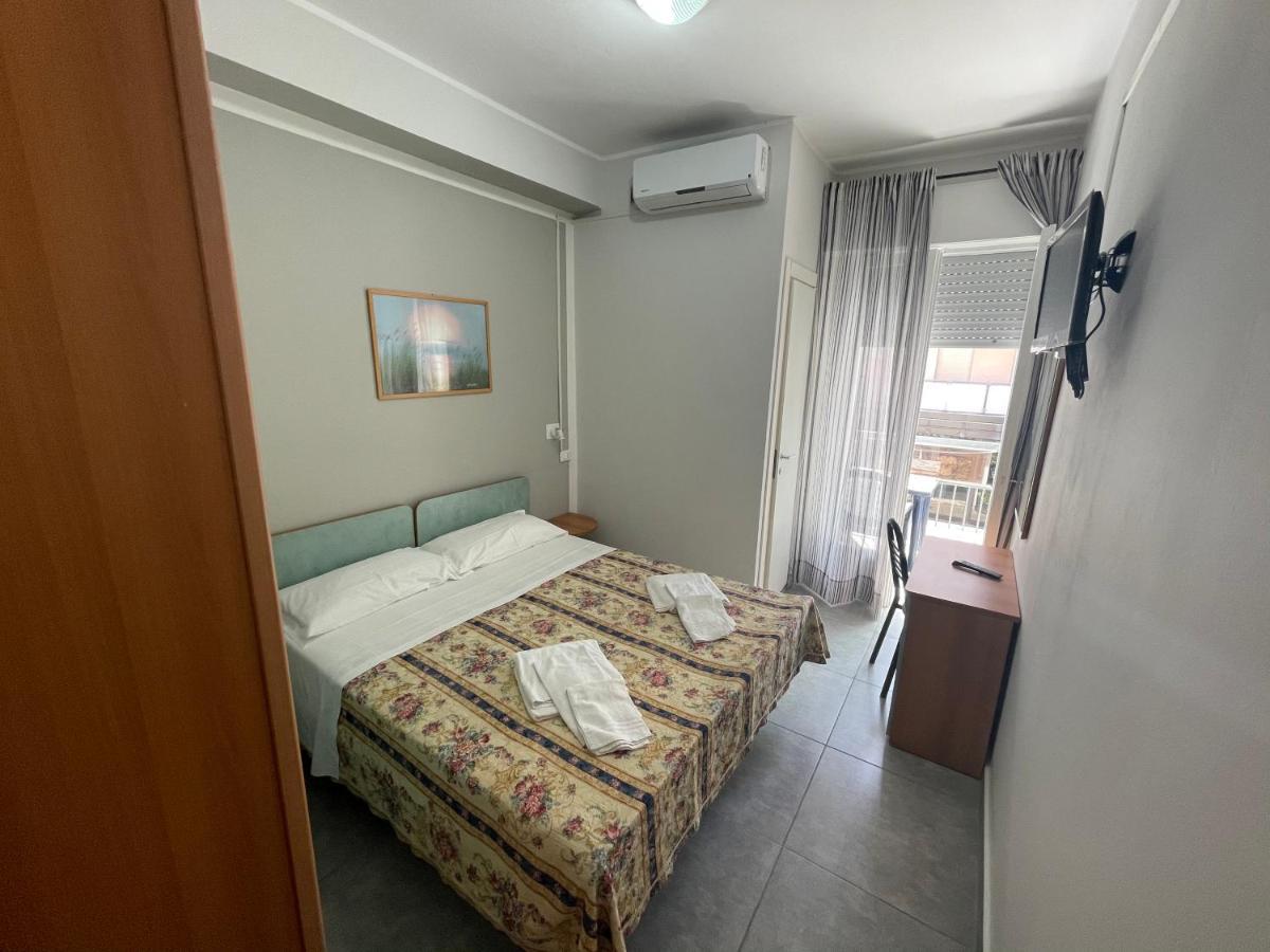Hotel Piccari Nuova Gestione Rimini Dış mekan fotoğraf