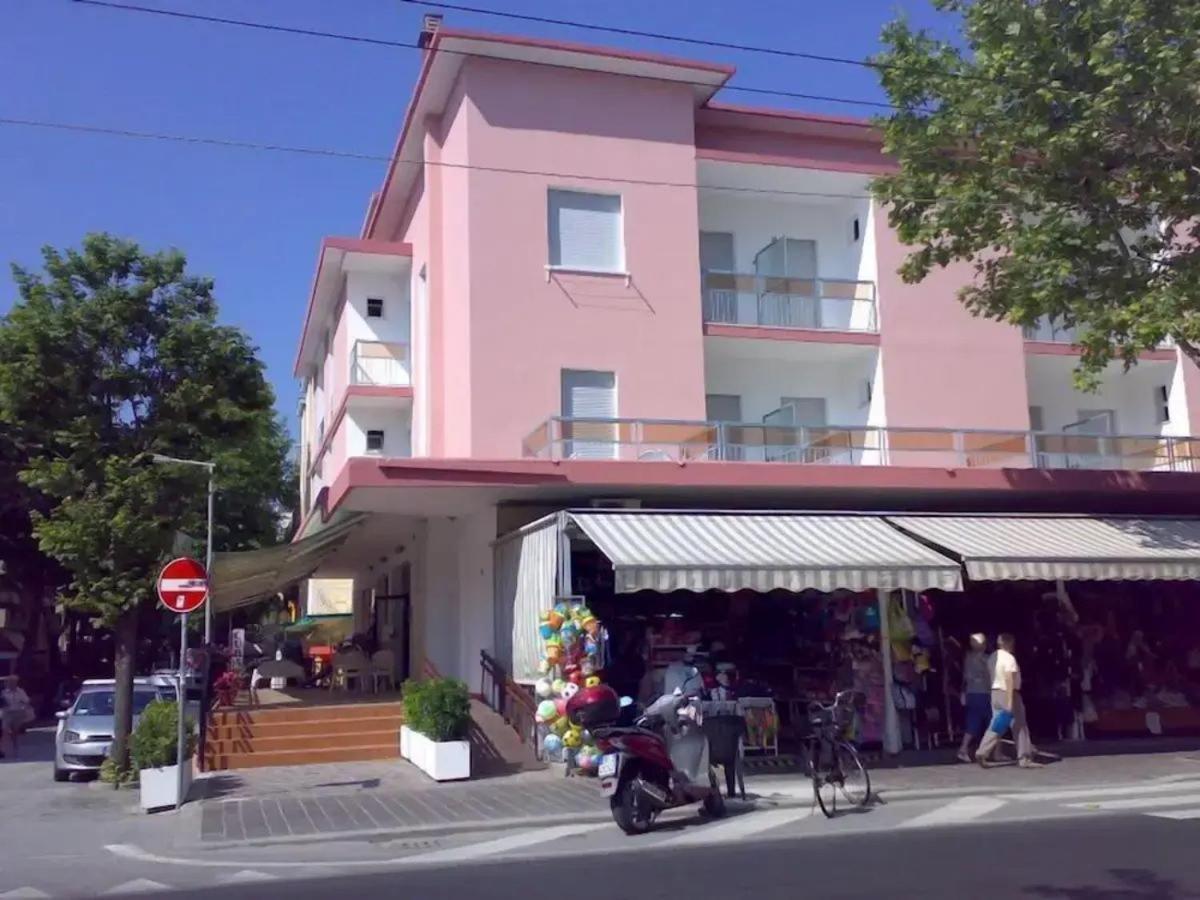 Hotel Piccari Nuova Gestione Rimini Dış mekan fotoğraf