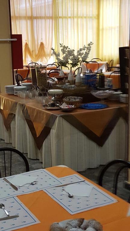 Hotel Piccari Nuova Gestione Rimini Dış mekan fotoğraf